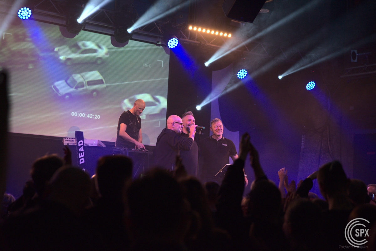 20221217_NEUROTICFISH_Oberhausen_Kulttempel_Tatjana-Krupka_sharpshootere-pics_351