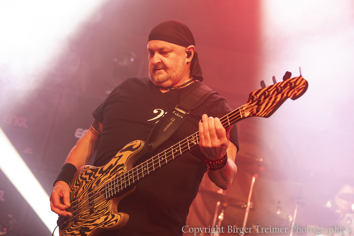 20241022_Axel_Rudi_Pell_FabrikHH_BirgerTreimer_Sharpshooter-pics-2-von-43