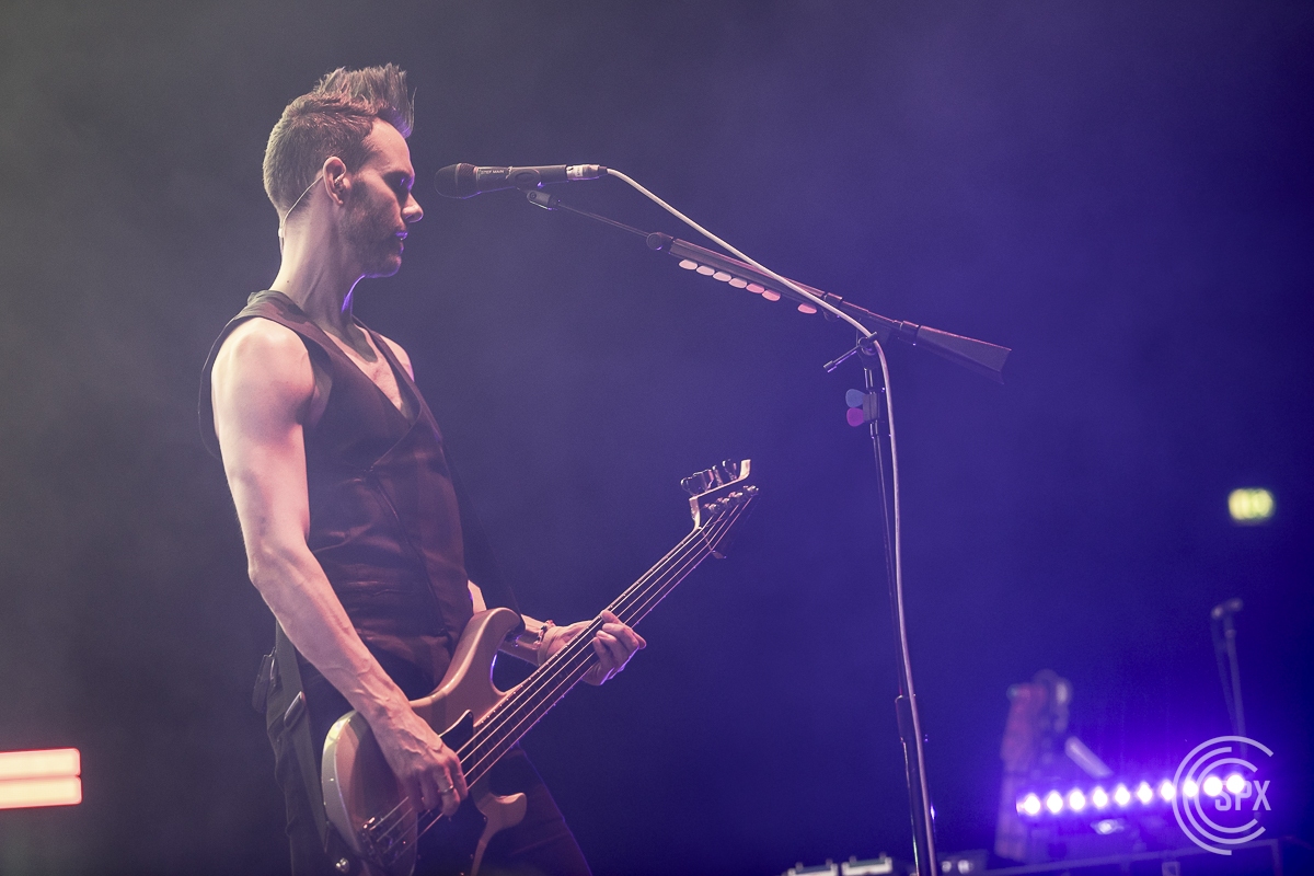 221022_Placebo_Hamburg_Cynthia_Theisinger_sharpshooter-pics_52