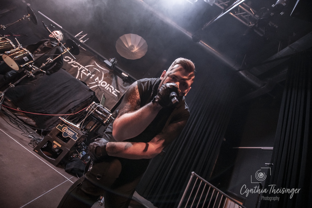221105_System-Noire_KuFa-Braunschweig_Cynthia_Theisinger_sharpshooter-pics_01
