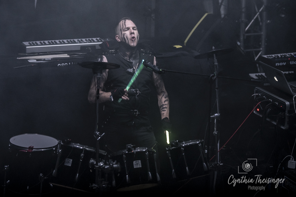 221105_System-Noire_KuFa-Braunschweig_Cynthia_Theisinger_sharpshooter-pics_15