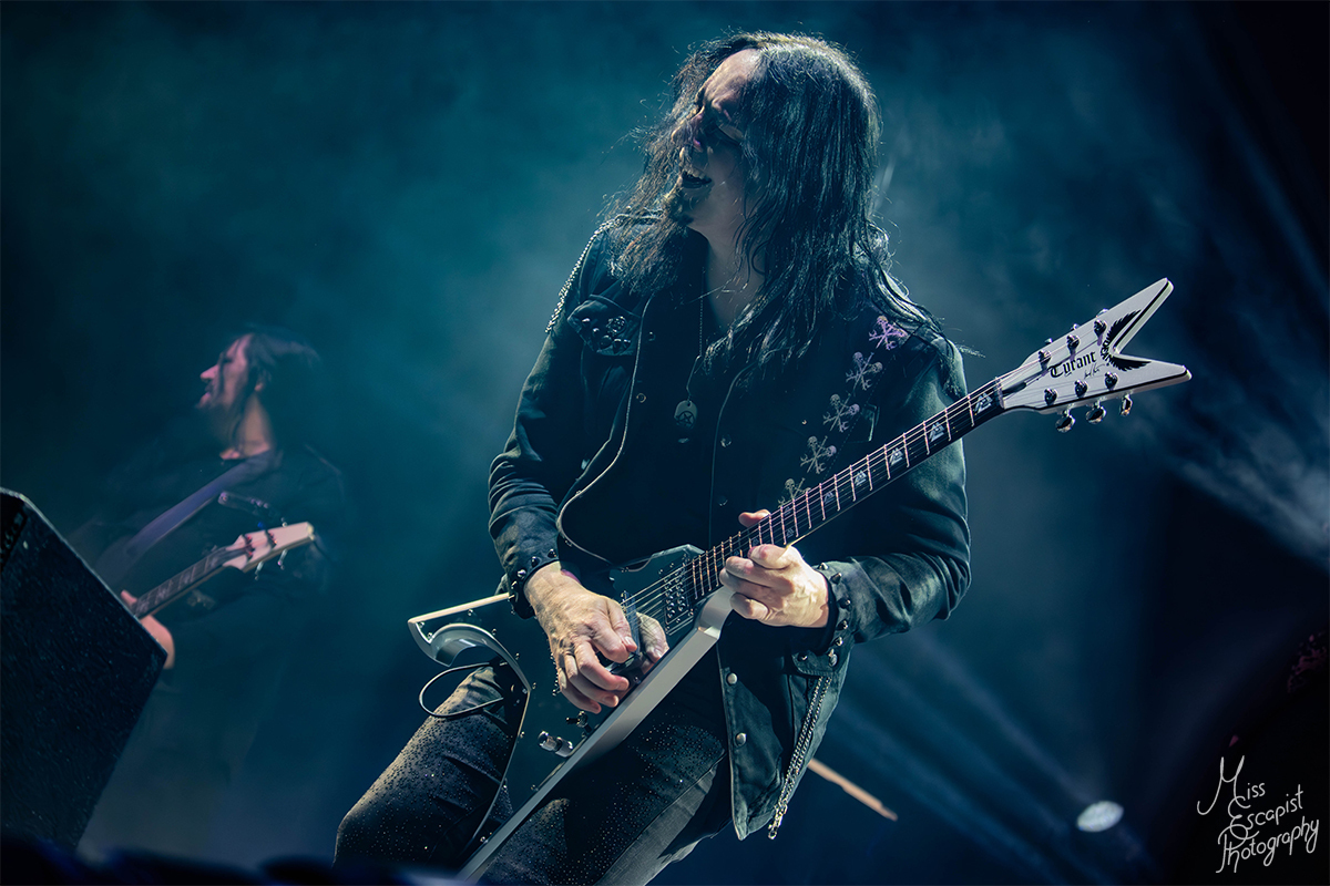 241011_ArchEnemy_SporthalleHamburg_SandraCurtz_sharpshooter-pics_02